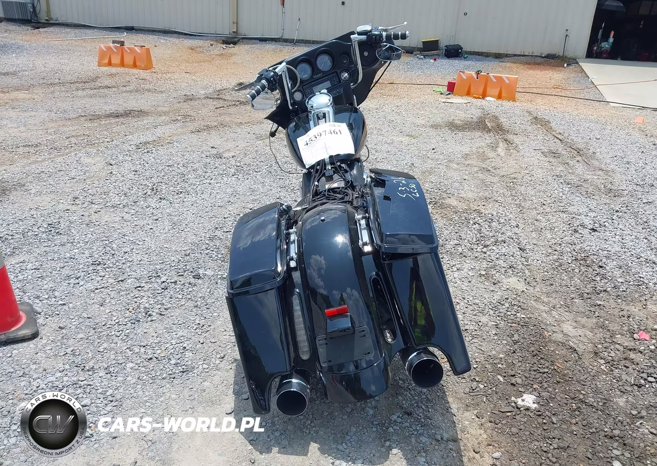 2010 Harley-Davidson Flhtcu VIN:1HD1FC415AB638448 - 6