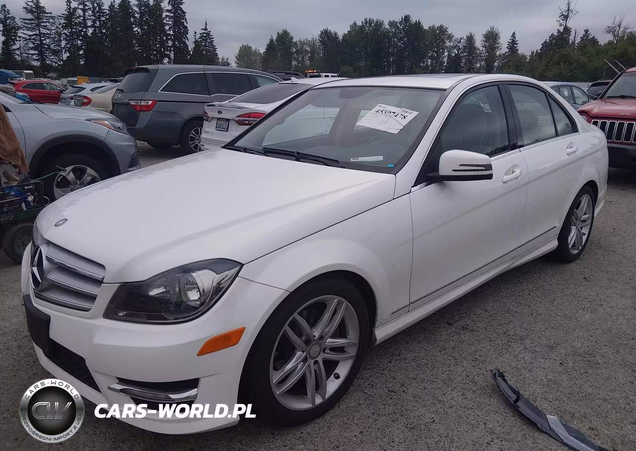 2013 Mercedes-Benz C 250 Sport VIN:WDDGF4HB1DR251028 - 2