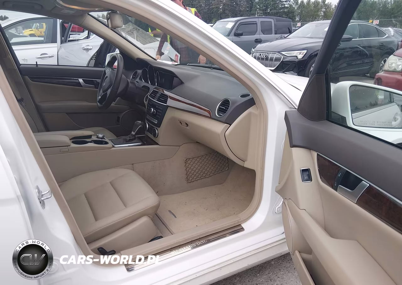 2013 Mercedes-Benz C 250 Sport VIN:WDDGF4HB1DR251028 - 5