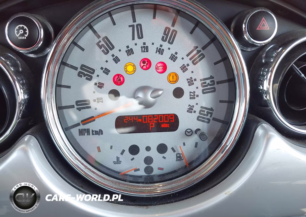 2008 Mini Cooper VIN:WMWRF33538TG17983 - 17