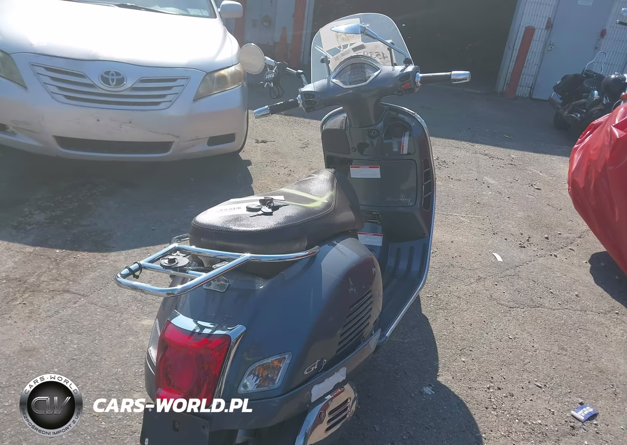 2022 Vespa Gts 300 Super VIN:ZAPMA39M7N5300410 - 4