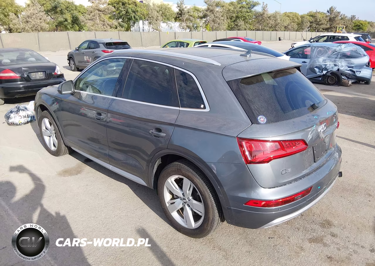 2018 Audi Q5 2.0T Premium-2.0T Tech Premium VIN:WA1BNAFY5J2019169 - 3