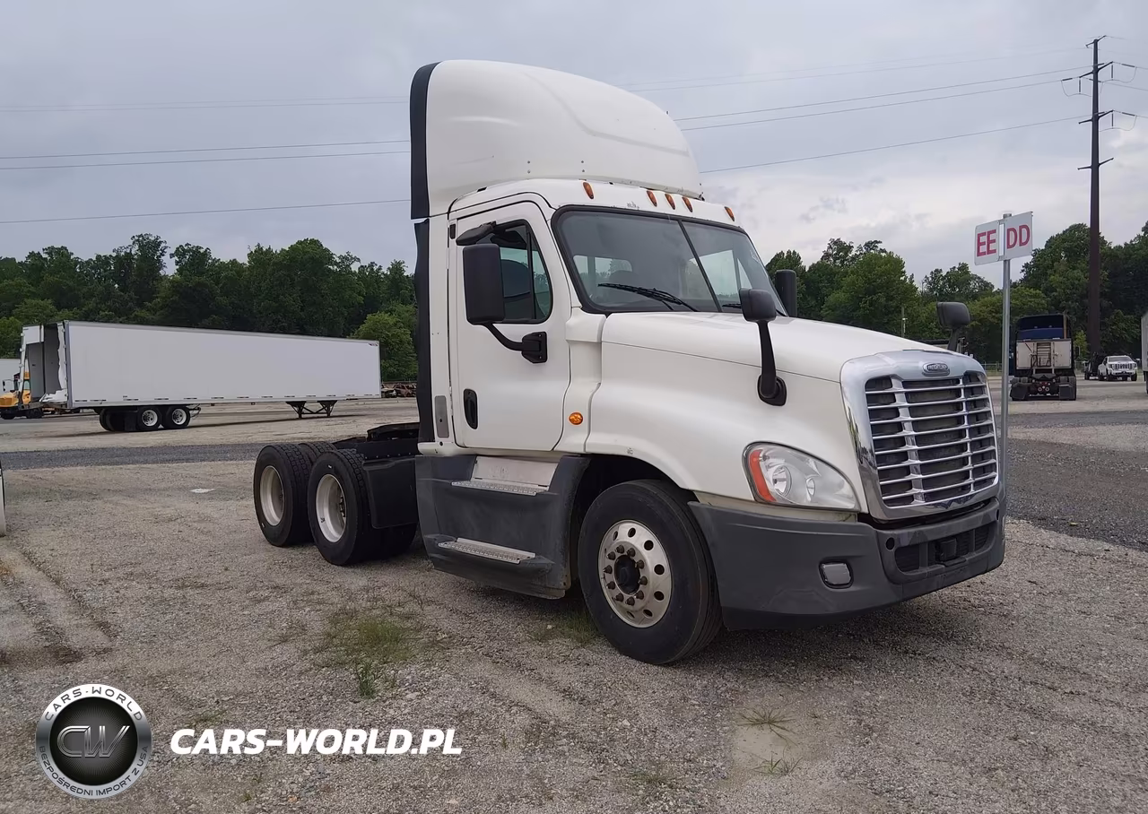 2016 Freightliner Cascadia 125