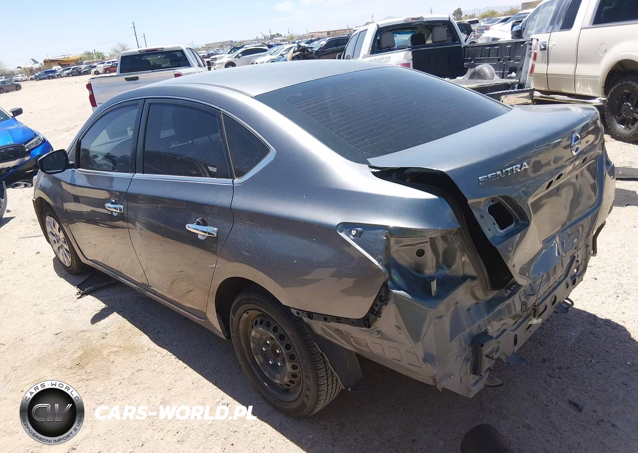 2018 Nissan Sentra S VIN:3N1AB7AP5JY294542 - 3
