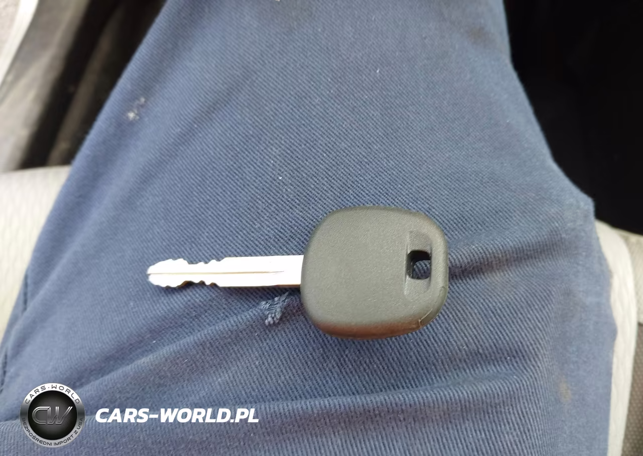 2017 Toyota Corolla Le VIN:5YFBURHE6HP664953 - 11