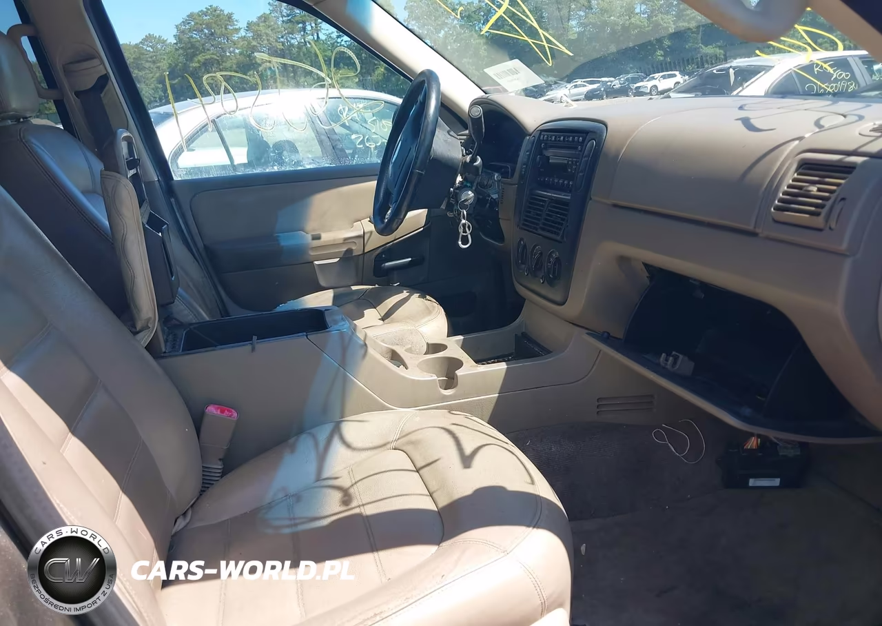 2002 Ford Explorer Xlt VIN:1FMZU73K42ZC62874 - 5