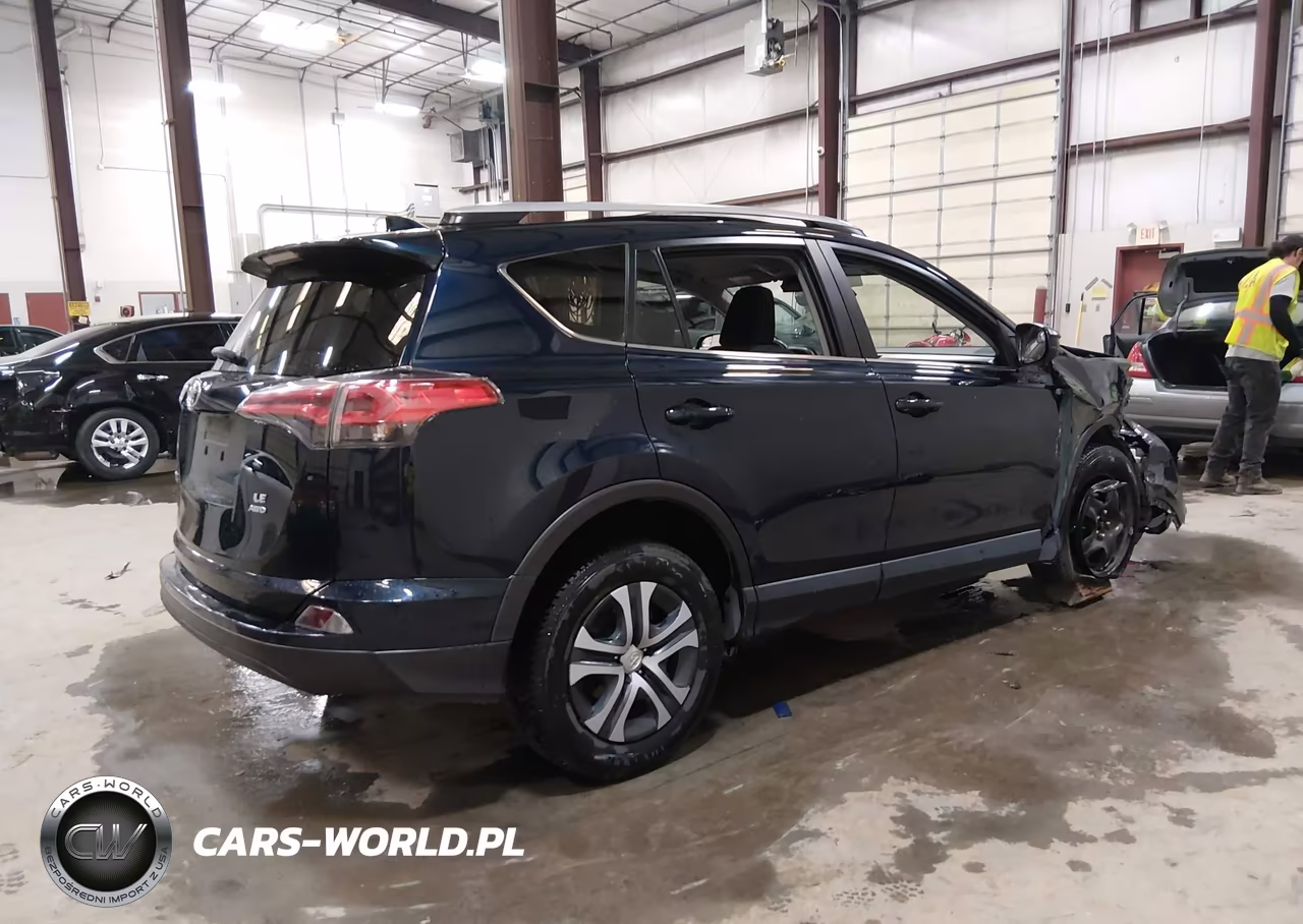 2018 Toyota Rav4 Le VIN:JTMBFREV8JJ723512 - 4