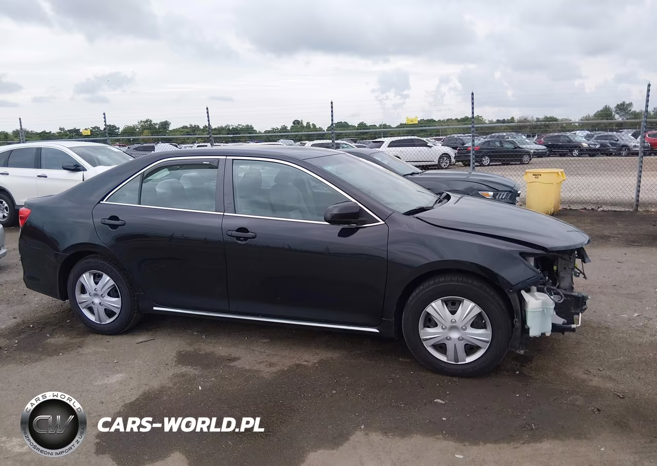 2014 Toyota Camry Le VIN:4T4BF1FK9ER437518 - 13