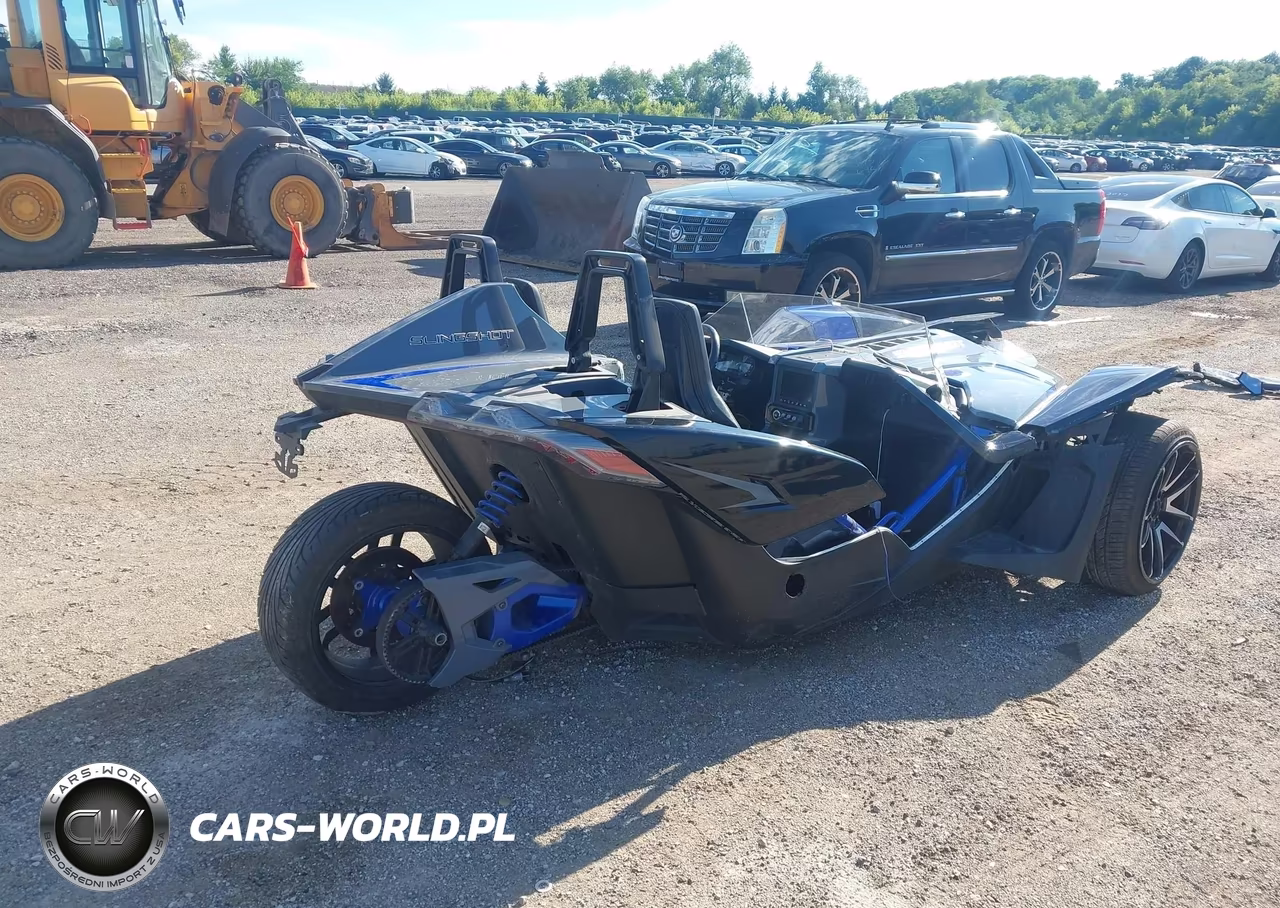 2021 Polaris Slingshot R-Le VIN:57XAARHB5M8143617 - 4