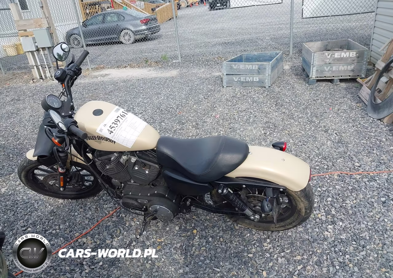 2015 Harley-Davidson Xl883 Iron 883 VIN:1HD4LE216FC436711 - 13