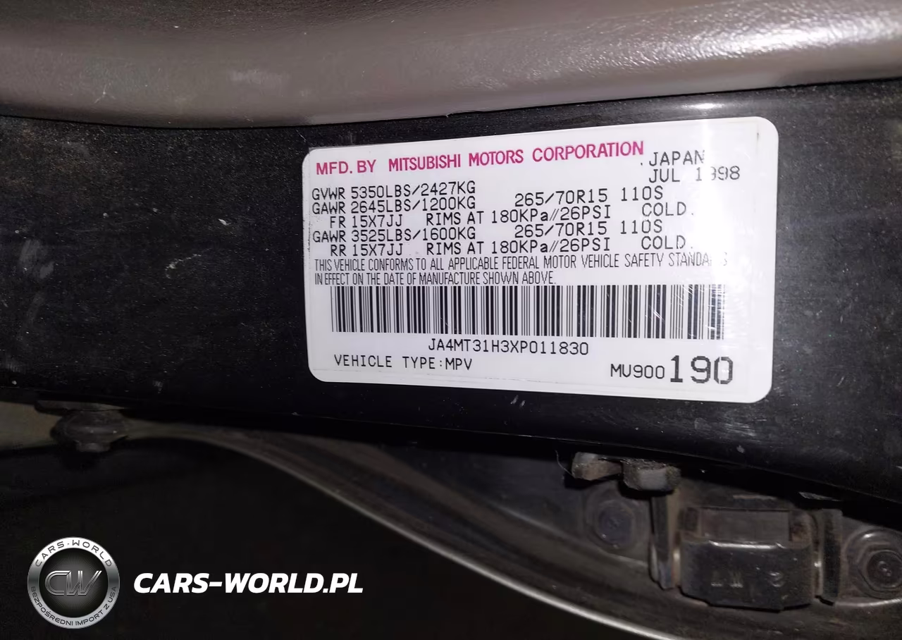 1999 Mitsubishi Montero Sport Ls-Xls VIN:JA4MT31H3XP011830 - 9