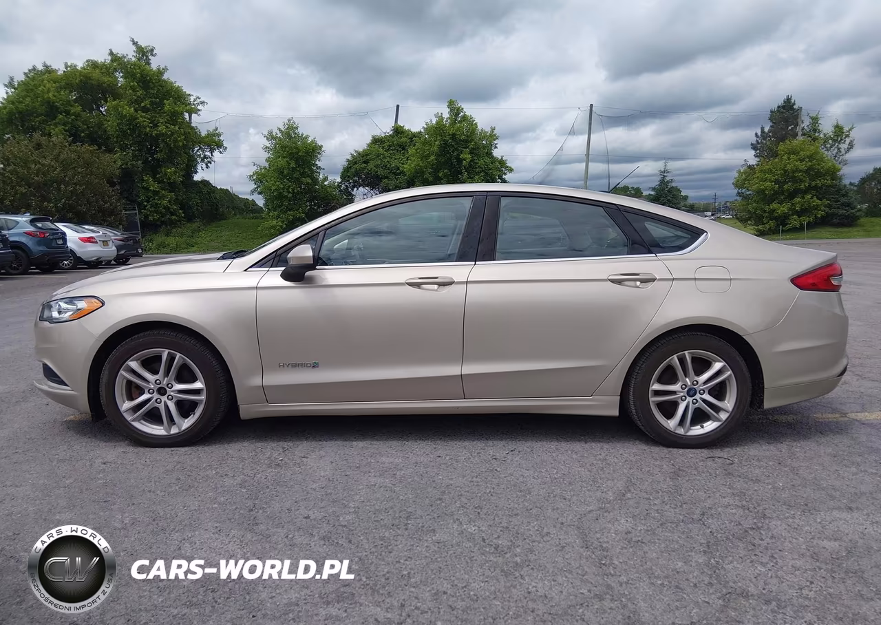 2018 Ford Fusion Hybrid S VIN:3FA6P0UUXJR122309 - 14