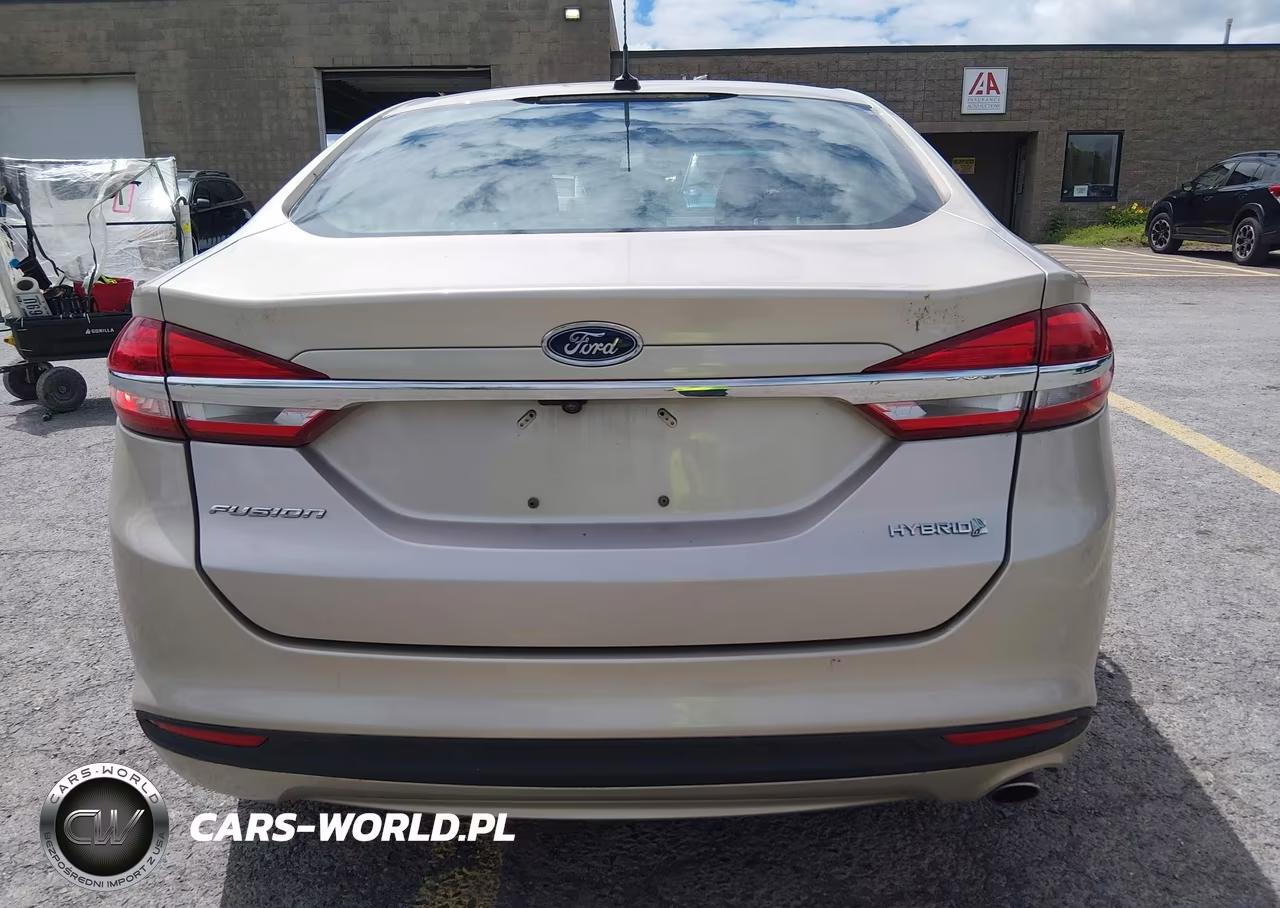 2018 Ford Fusion Hybrid S VIN:3FA6P0UUXJR122309 - 16