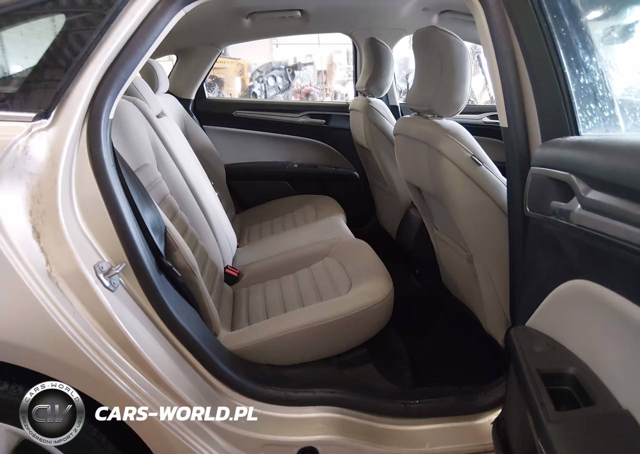 2018 Ford Fusion Hybrid S VIN:3FA6P0UUXJR122309 - 8