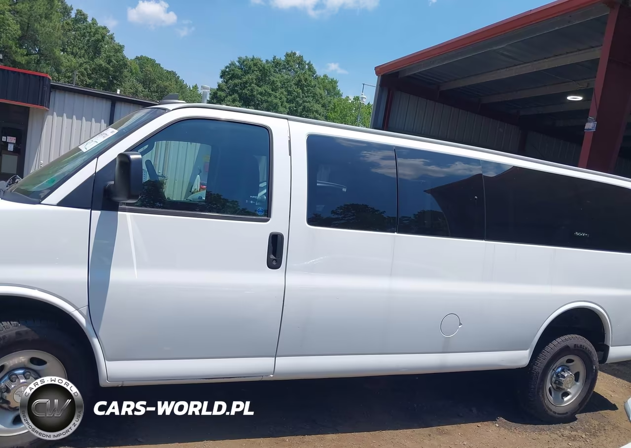 2017 Chevrolet Express 3500 Lt VIN:1GAZGPFG8H1130106 - 14