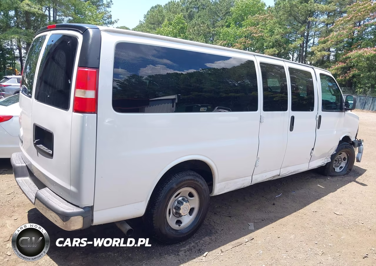 2017 Chevrolet Express 3500 Lt VIN:1GAZGPFG8H1130106 - 4