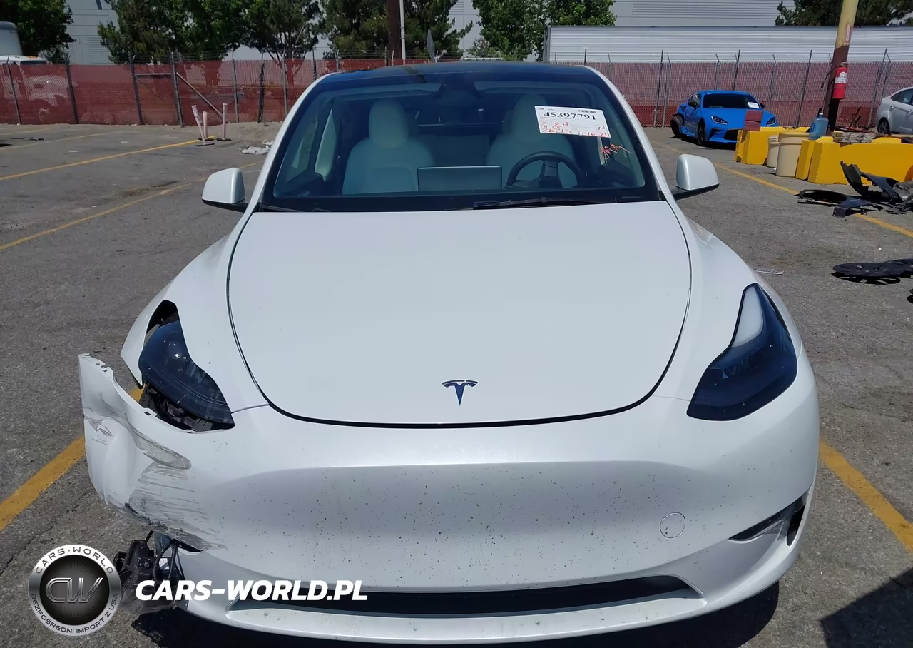 2024 Tesla Model Y Long Range Dual Motor All-Wheel Drive VIN:7SAYGAEE2RF111773 - 13