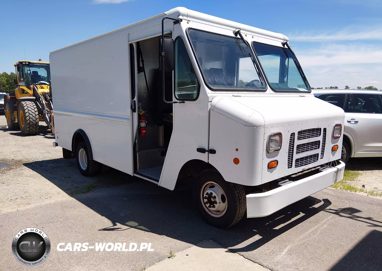 2014 Ford E-350 Stripped