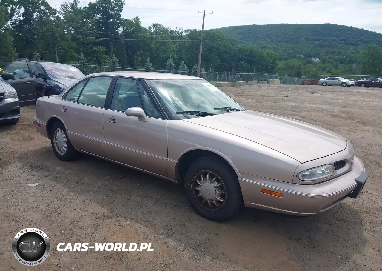 1998 Oldsmobile Eighty-Eight Ls – zdjęcie 1 z 11
