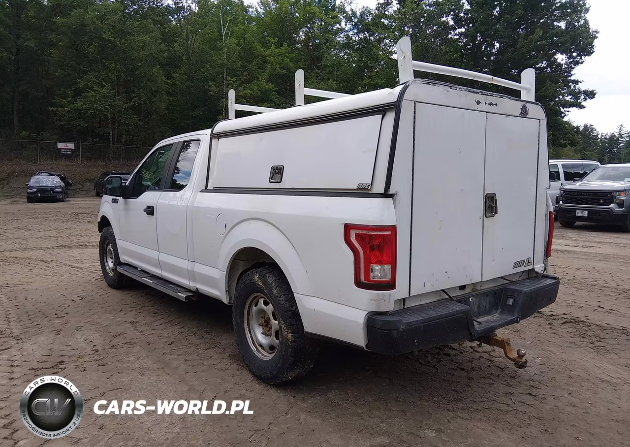 2017 Ford F150 Super Cab VIN:1FTEX1C83HKD34094 - 3