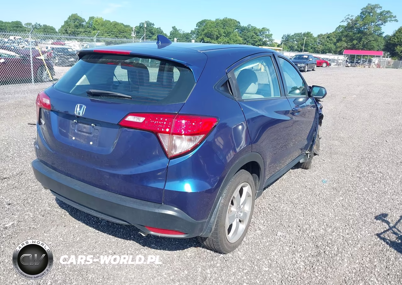 2017 Honda Hr-V Lx VIN:3CZRU5H32HM705523 - 4