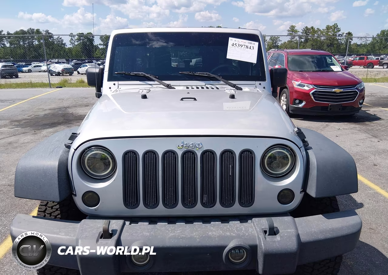 2010 Jeep Wrangler Unlimited Sport VIN:1J4BA3H10AL159907 - 6