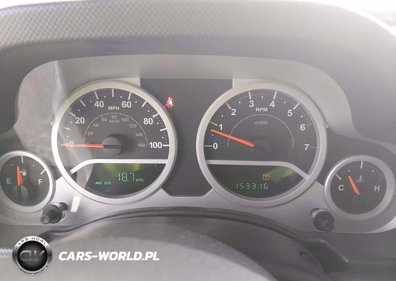 2010 Jeep Wrangler Unlimited Sport VIN:1J4BA3H10AL159907 - 7