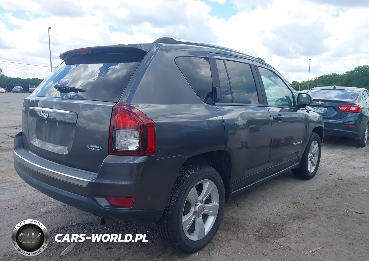 2015 JEEP COMPASS LATITUDE VIN:1C4NJCEA9FD236430 - 4