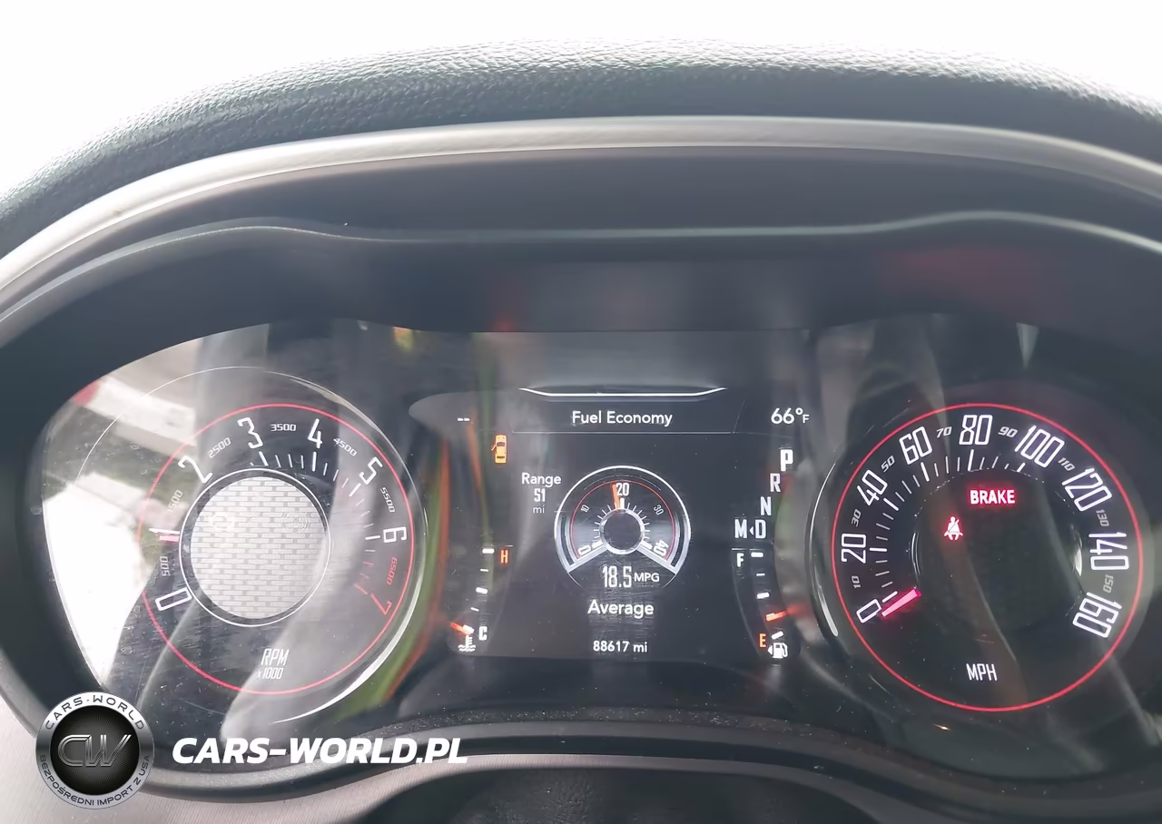 2021 Dodge Challenger Sxt VIN:2C3CDZAG4MH560465 - 7