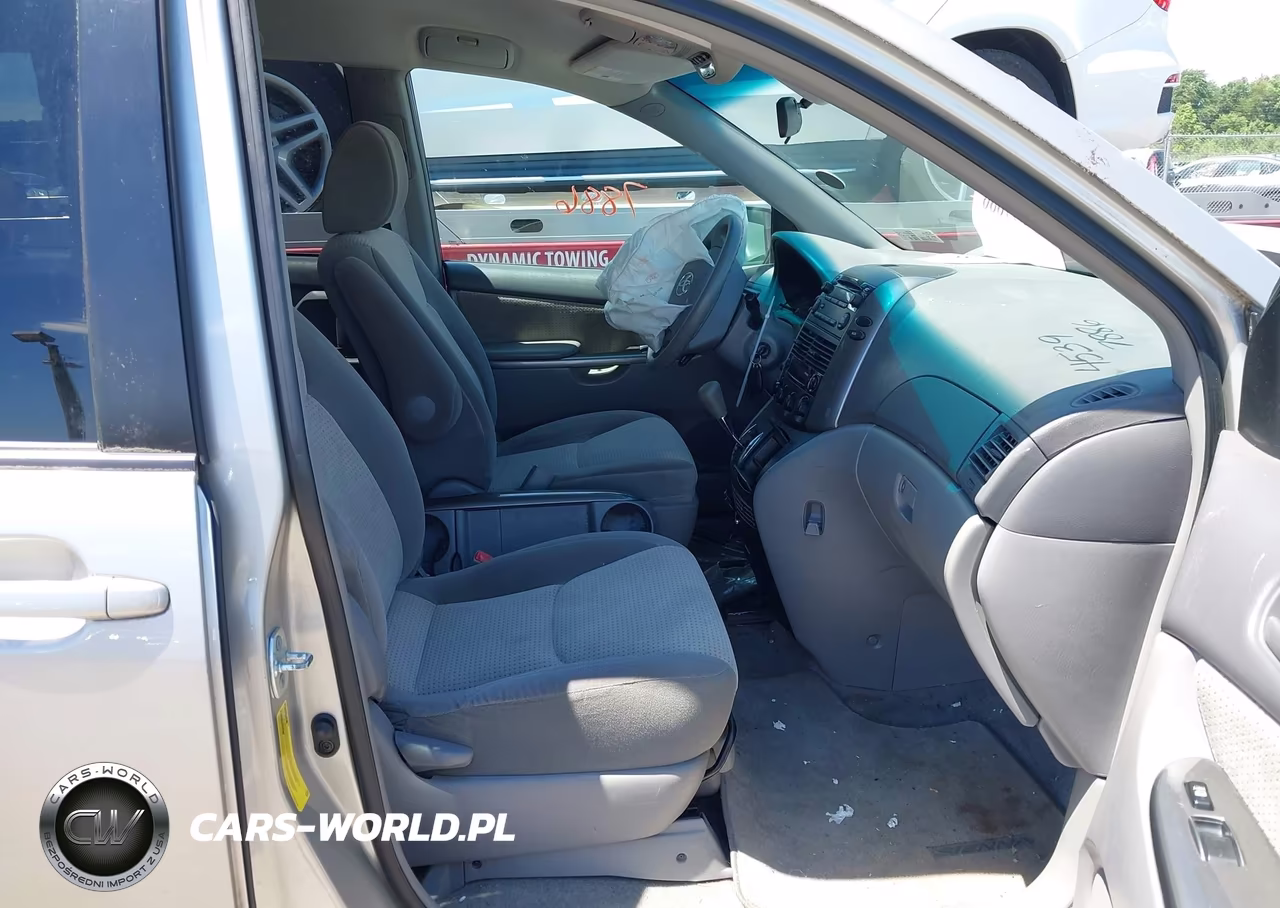2010 Toyota Sienna Le VIN:5TDKK4CC4AS321439 - 5