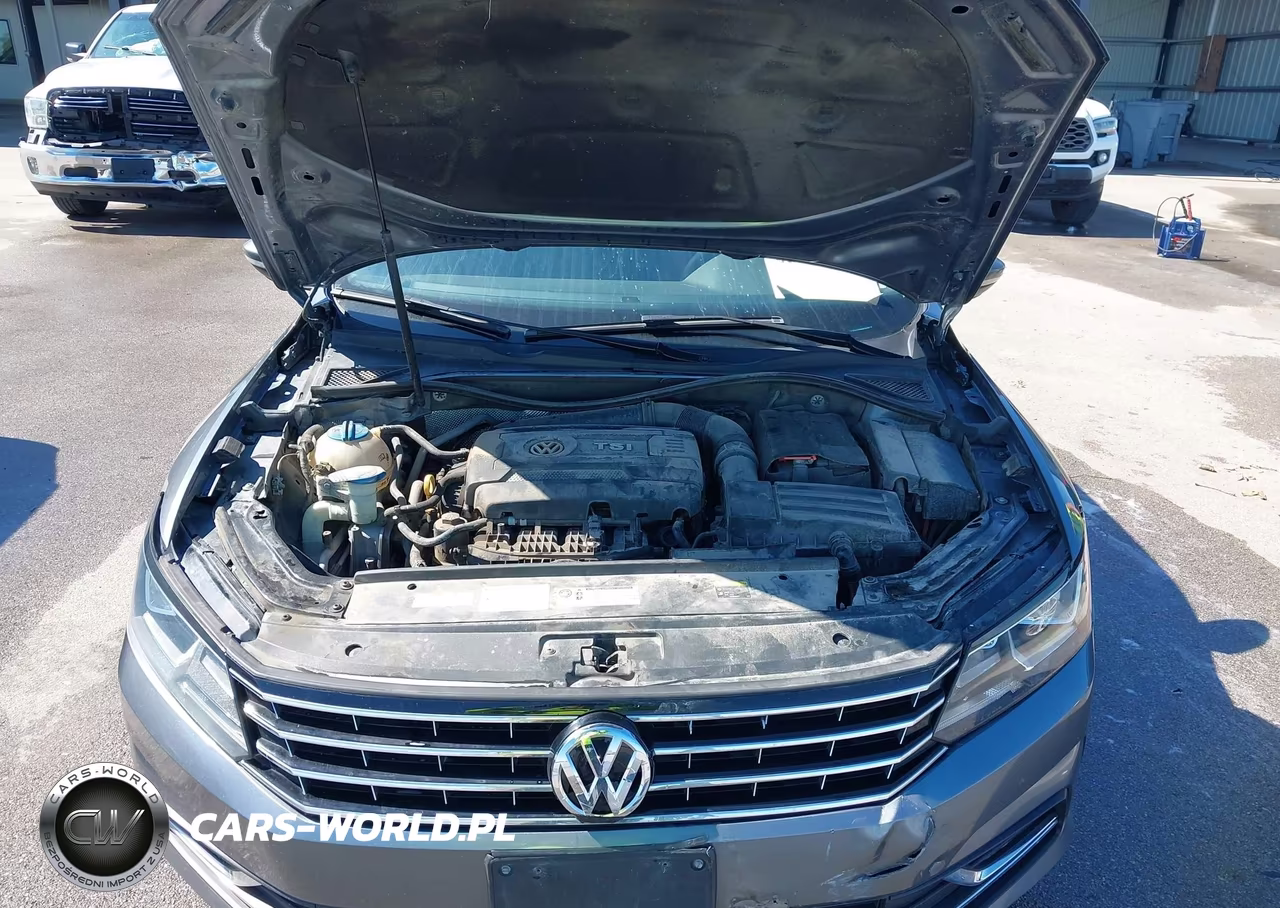 2016 Volkswagen Passat 1.8T S VIN:1VWAT7A38GC025215 - 10