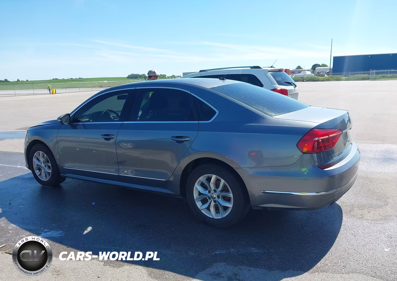 2016 Volkswagen Passat 1.8T S VIN:1VWAT7A38GC025215 - 14