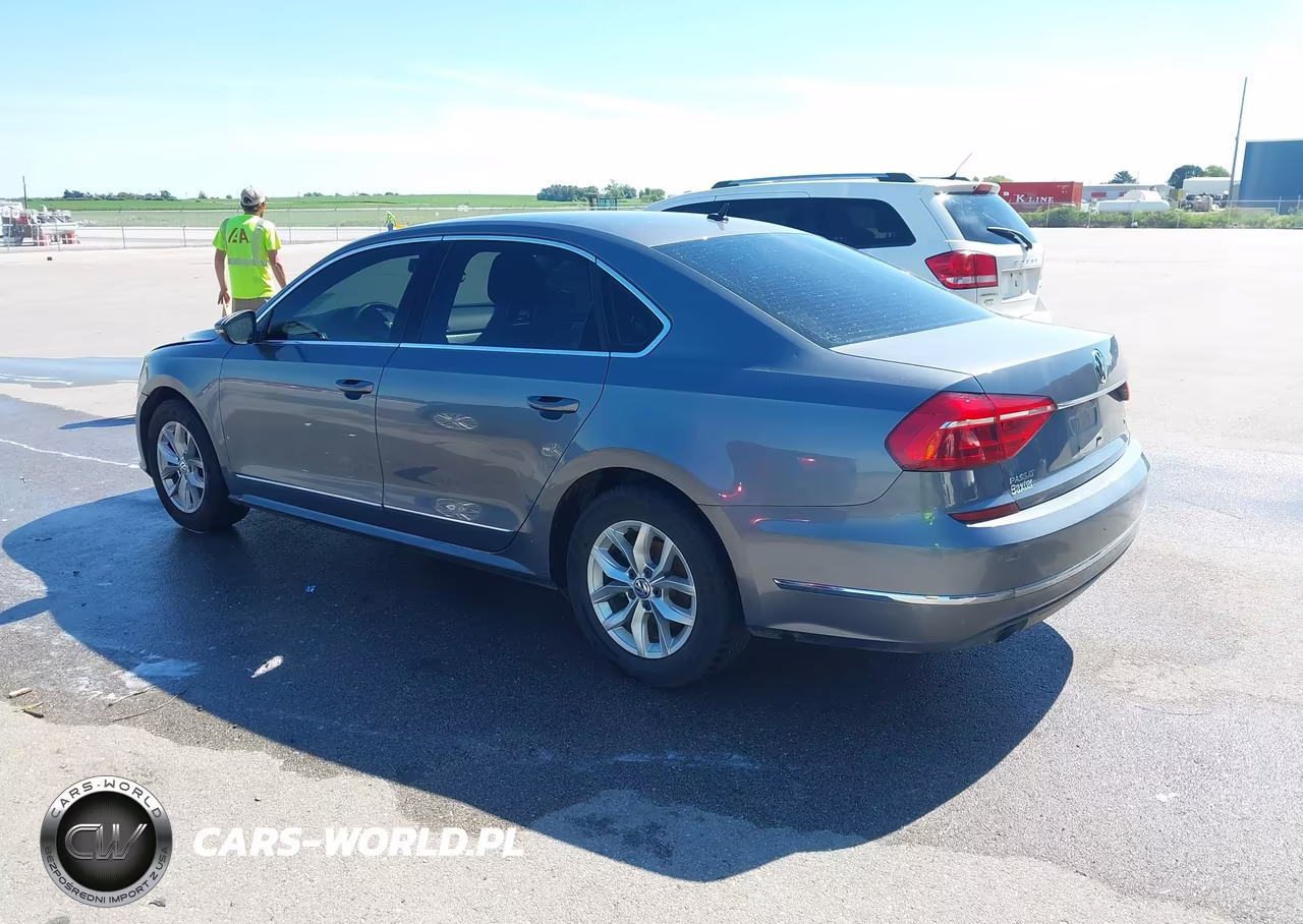 2016 Volkswagen Passat 1.8T S VIN:1VWAT7A38GC025215 - 3