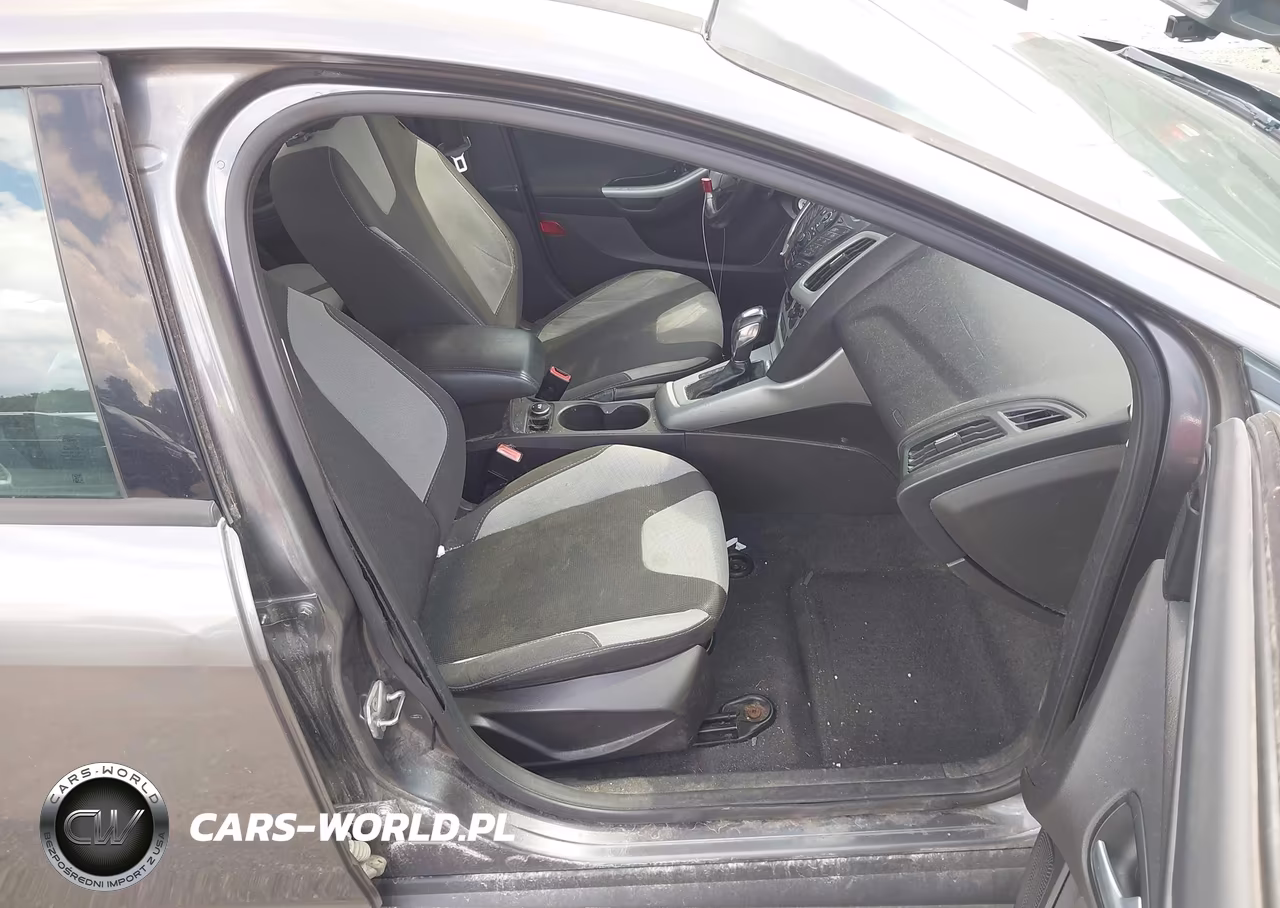 2012 Ford Focus Se VIN:1FAHP3F29CL435441 - 5