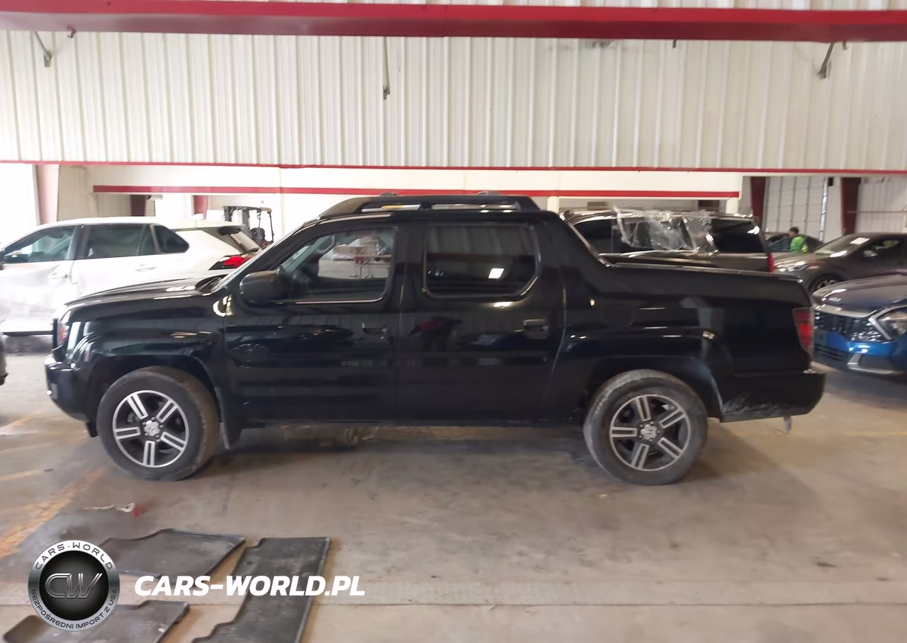 2014 Honda Ridgeline Sport VIN:5FPYK1F75EB003029 - 14