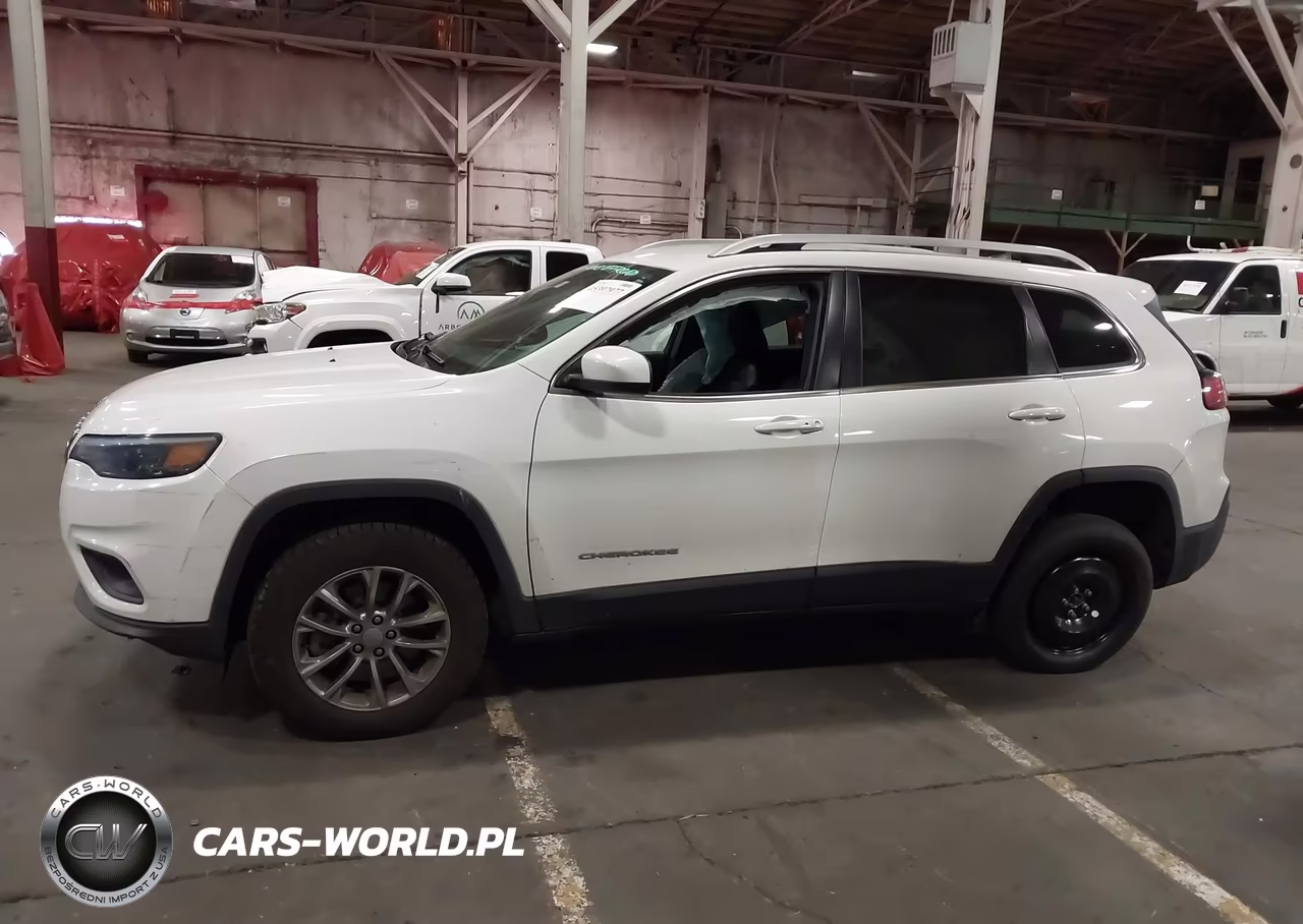 2019 Jeep Cherokee Latitude Plus 4X4 VIN:1C4PJMLB5KD137706 - 14