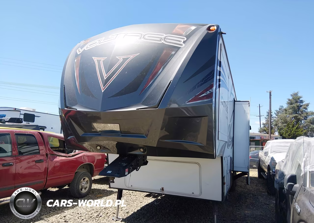 2016 Voltage V Toy Hauler M-3605 VIN:4YDF36025GZ990541 - 2