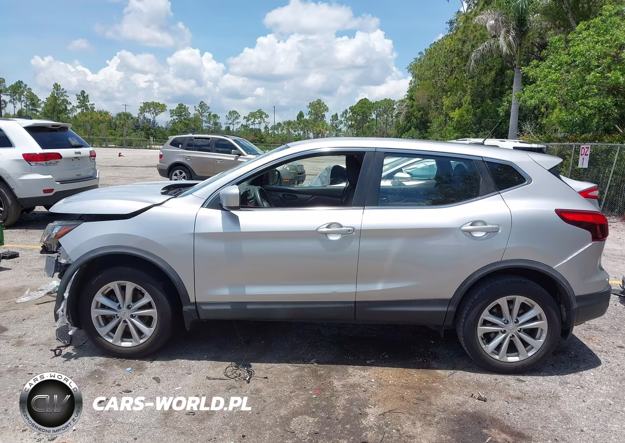 2017 Nissan Rogue Sport S VIN:JN1BJ1CP7HW016261 - 15