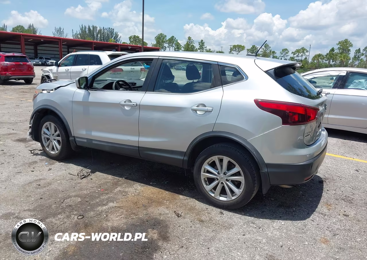 2017 Nissan Rogue Sport S VIN:JN1BJ1CP7HW016261 - 3