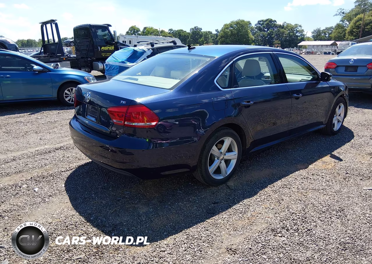 2015 Volkswagen Passat 1.8T Limited Edition VIN:1VWAS7A31FC117378 - 4