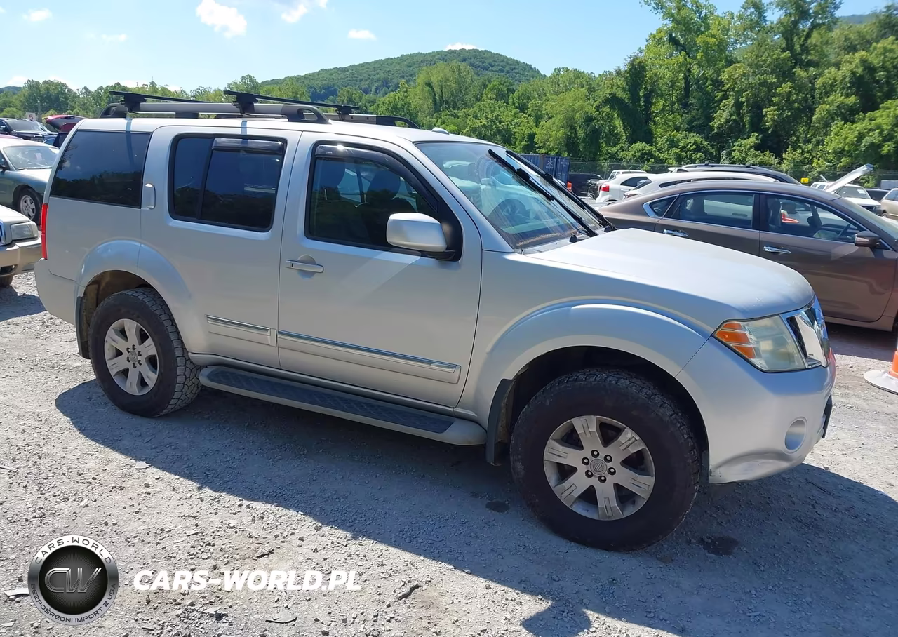 2011 Nissan Pathfinder Silver