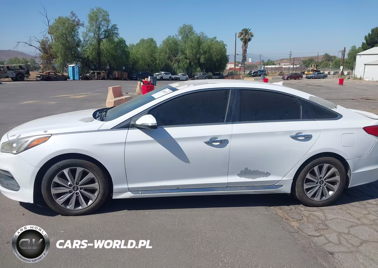 2015 Hyundai Sonata Sport VIN:5NPE34AF4FH080762 - 14