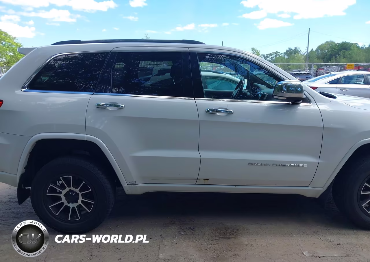 2014 Jeep Grand Cherokee Overland VIN:1C4RJFCG1EC409517 - 13
