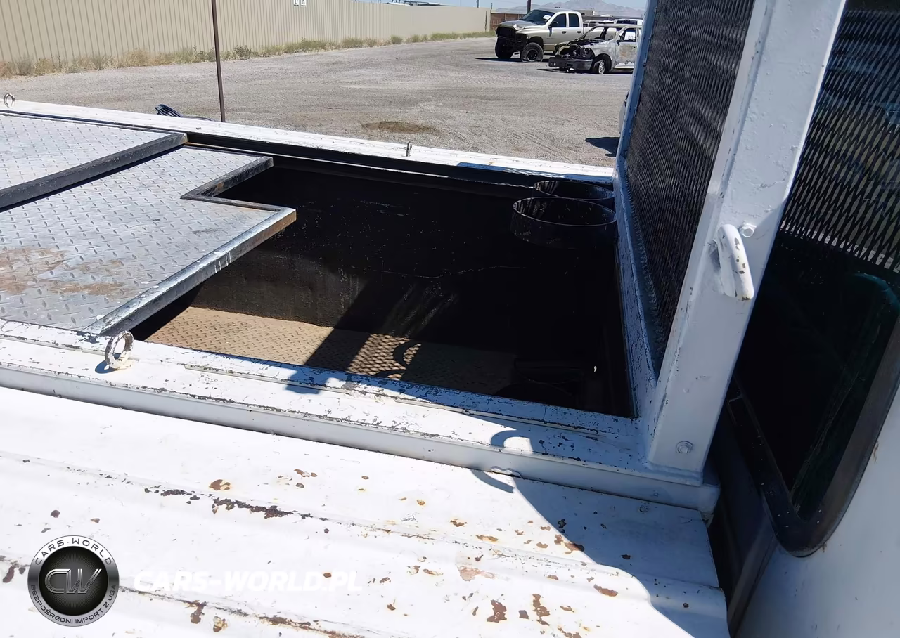 1992 Ford F350 VIN:2FDHF37G5NCA63516 - 8