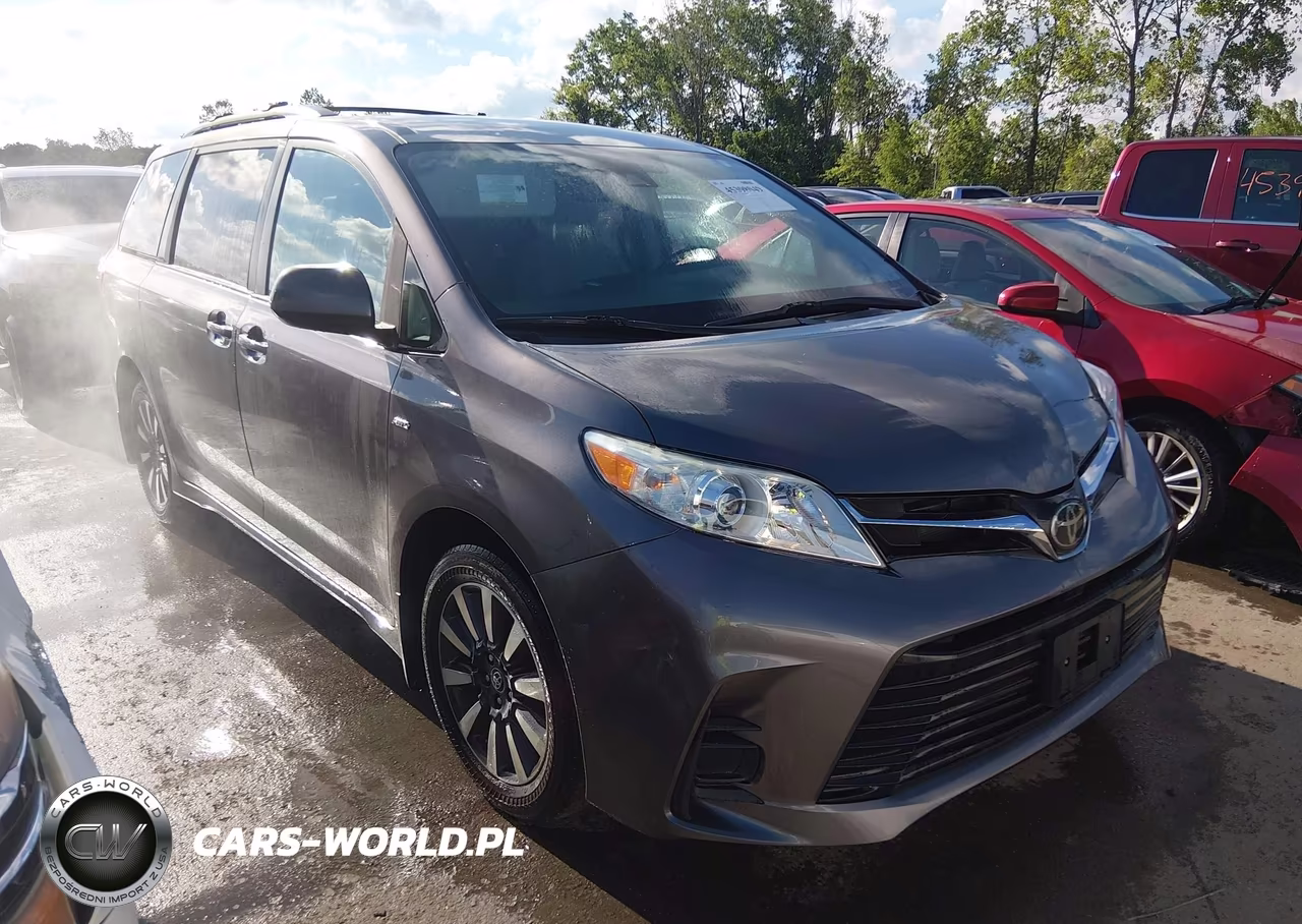 2020 Toyota Sienna Le