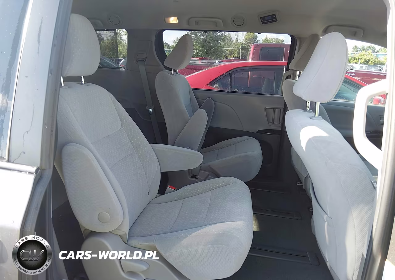2020 Toyota Sienna Le VIN:5TDJZ3DC1LS228140 - 8