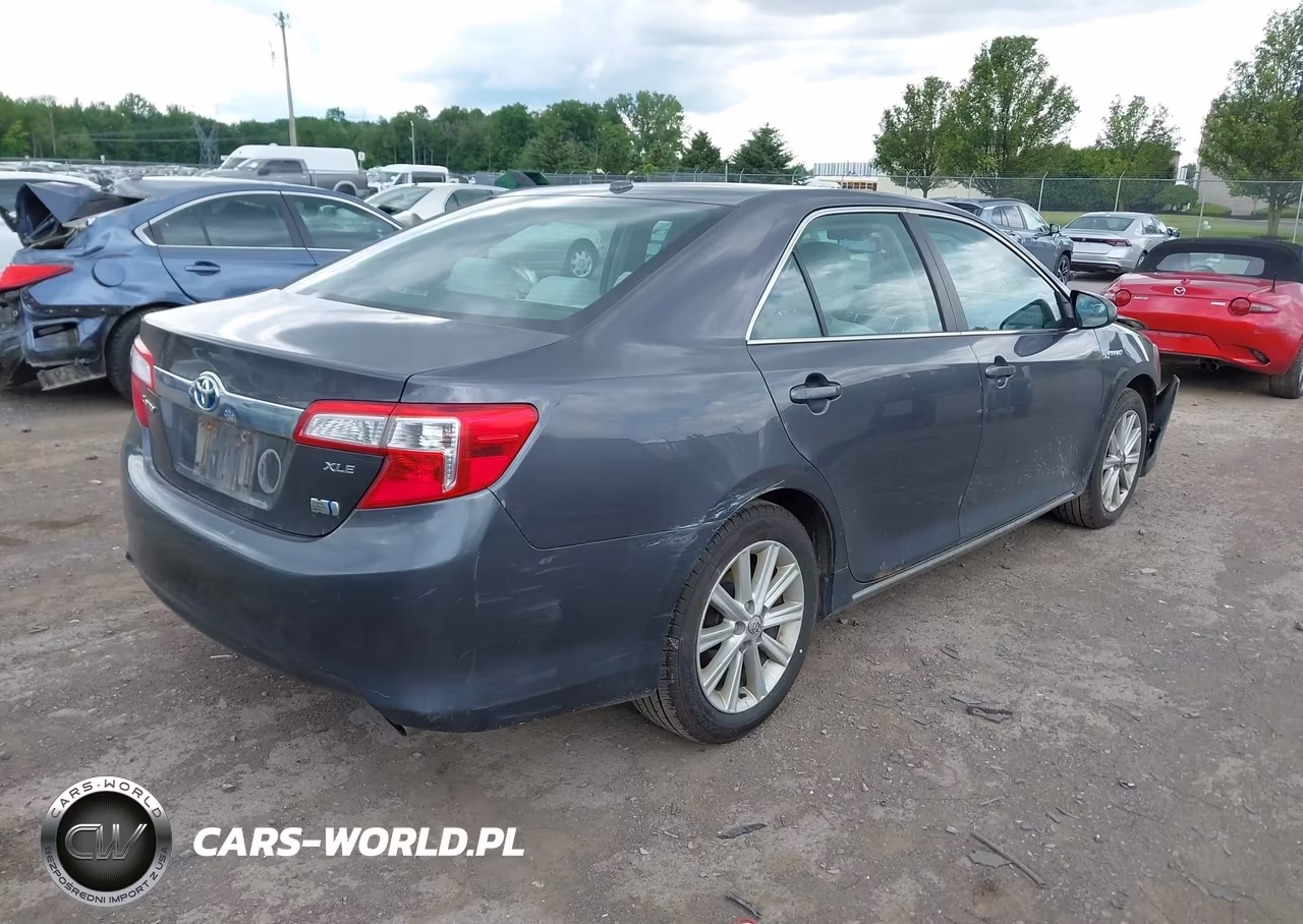 2013 Toyota Camry Hybrid Xle VIN:4T1BD1FK7DU075140 - 4