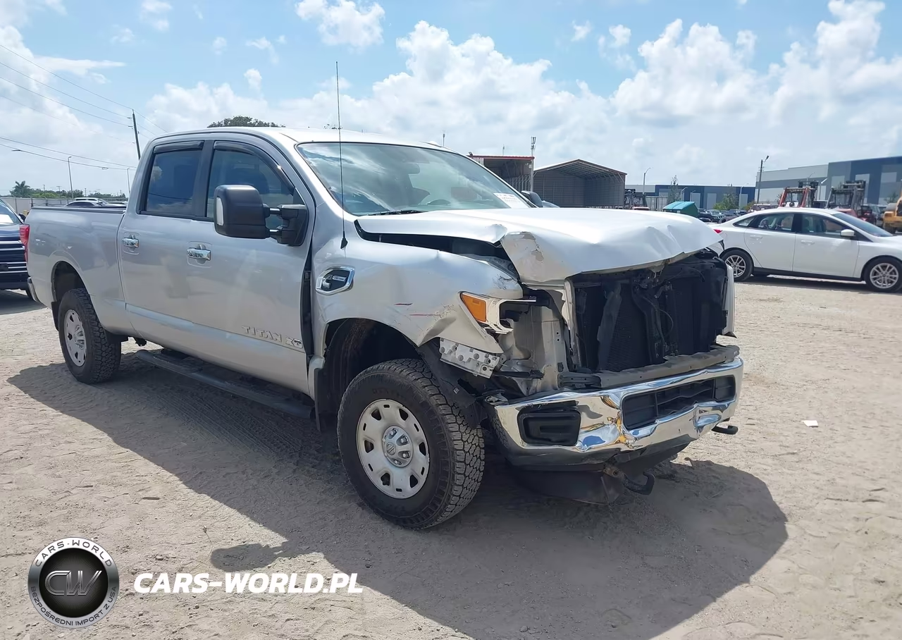 2017 Nissan Titan Xd Sv Diesel – zdjęcie 1 z 16