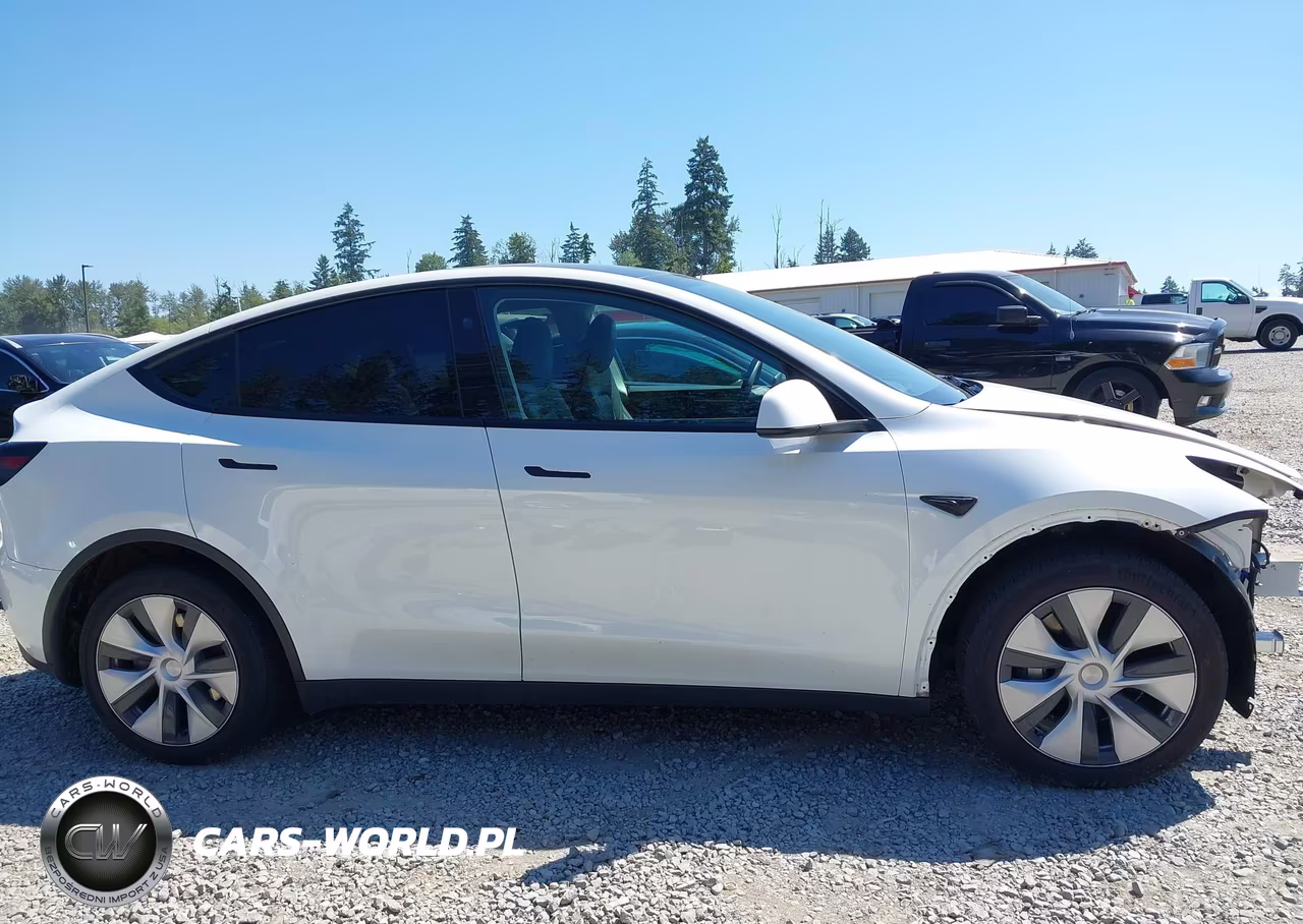2023 Tesla Model Y Awd-Long Range Dual Motor All-Wheel Drive VIN:7SAYGDEE1PF825103 - 14