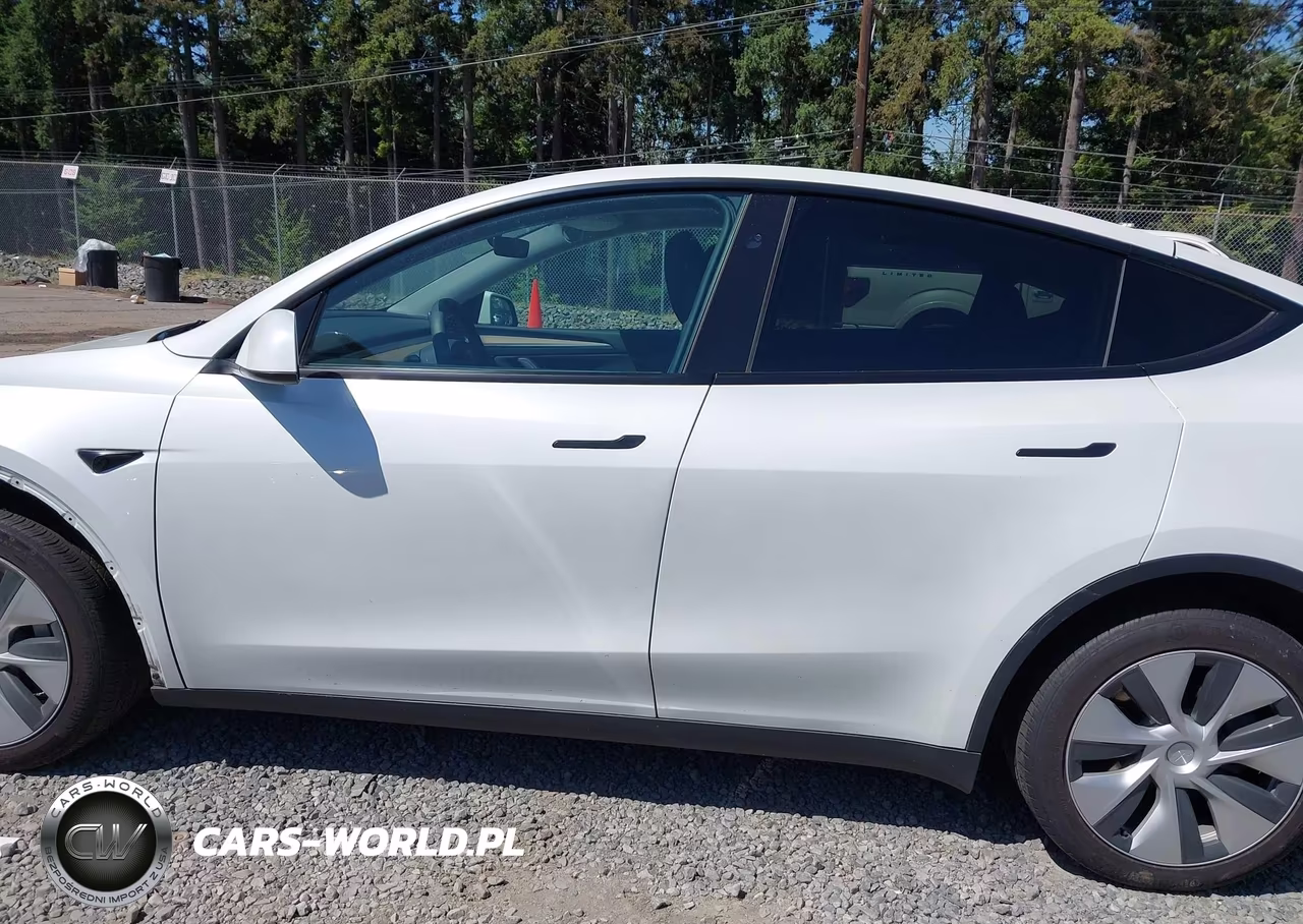 2023 Tesla Model Y Awd-Long Range Dual Motor All-Wheel Drive VIN:7SAYGDEE1PF825103 - 15